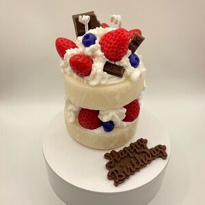 🍓🕯️Handcrafted Cake style Scented  Candle